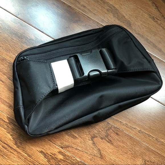 lululemon athletica Bags Nwt Large 2l Lululemon Everywhere Belt Bag
